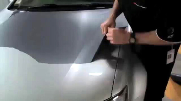 3M Citrus Cleaner removes adhesive residues from car wrapping films